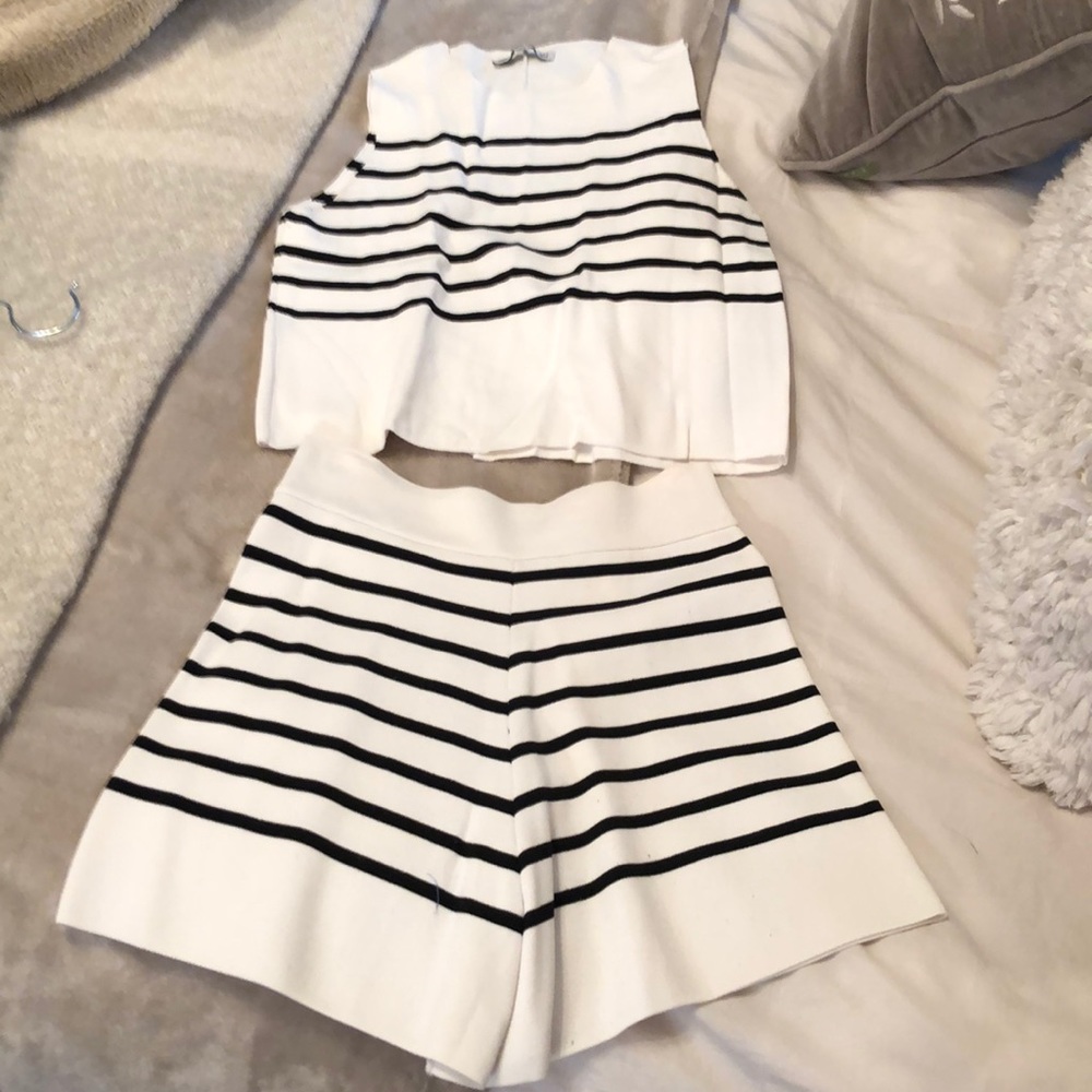Zara marching 2-pc set (shorts and top)